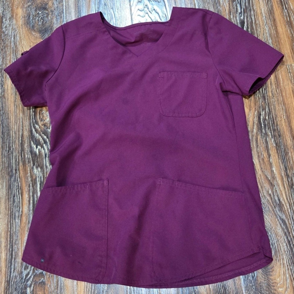 Scrubstar Small Scrub Top Womens Wine V-Neck 3-Pocket Premium WM03T918